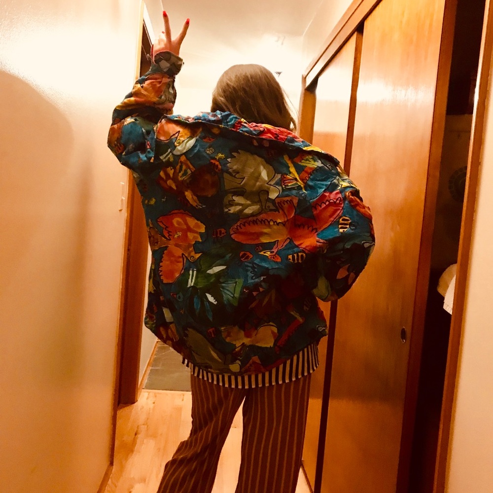 Coat with lots of colors and sequins - Picture 2 of 3
